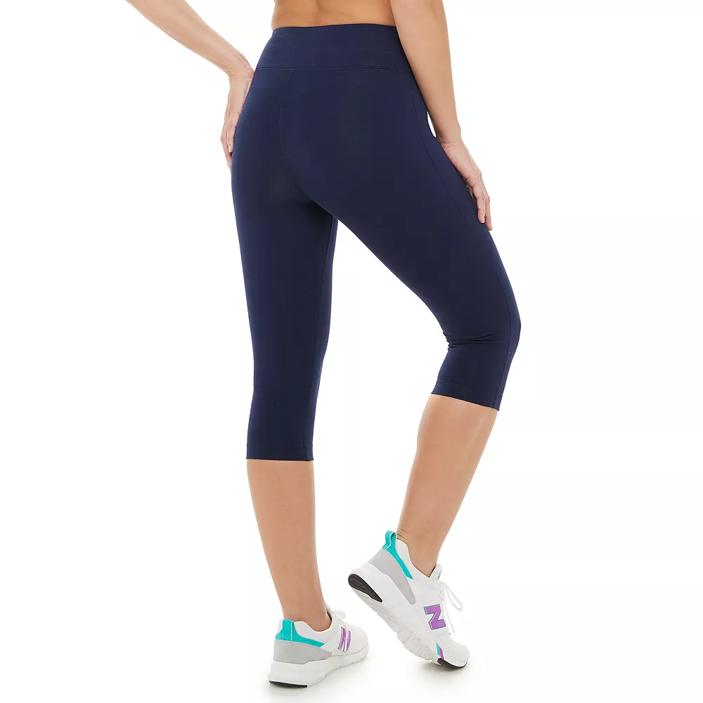 Women's Tek Gear® Essential High-Waisted Skimmer Capri Leggings 6 Women's Tek Gear® Essential High-Waisted Skimmer Capri Leggings - Image 4