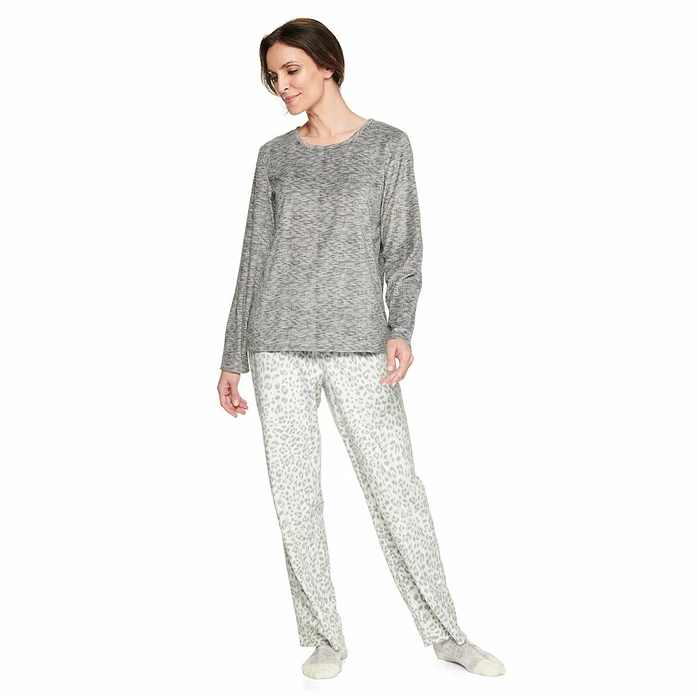 Women's Croft & Barrow® Velour Long Sleeve Pajama Top & Pajama Pants Set 13 Women's Croft & Barrow® Velour Long Sleeve Pajama Top & Pajama Pants Set - Image 11