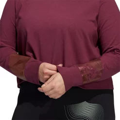 Plus Size adidas Holiday Shine Graphic Crop Top 10 Plus Size adidas Holiday Shine Graphic Crop Top -Adidas shop 5362105 ALT2