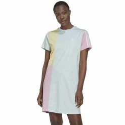 Women's adidas Essentials Colorblock Boyfriend T-Shirt Dress 8 Women's adidas Essentials Colorblock Boyfriend T-Shirt Dress -Adidas shop 5527112 Almost Blue