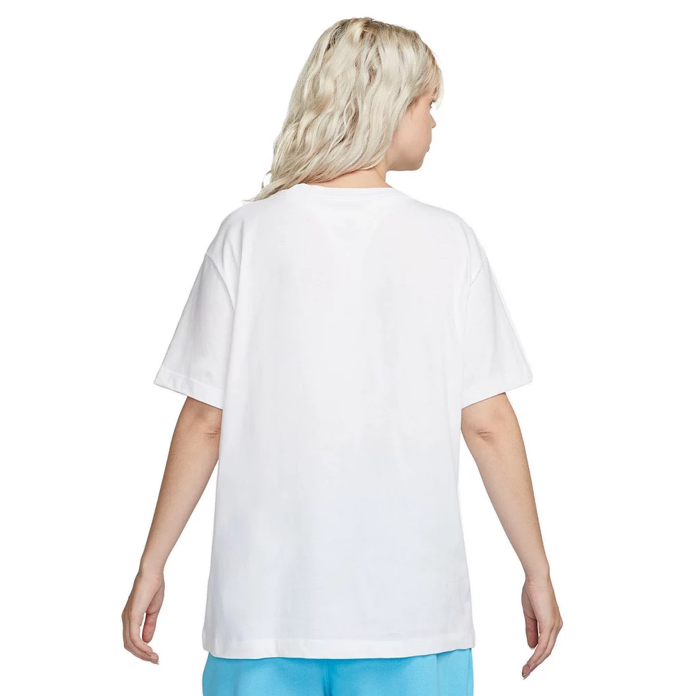 Women's Nike Sportswear Graphic Tee 5 Women's Nike Sportswear Graphic Tee - Image 3
