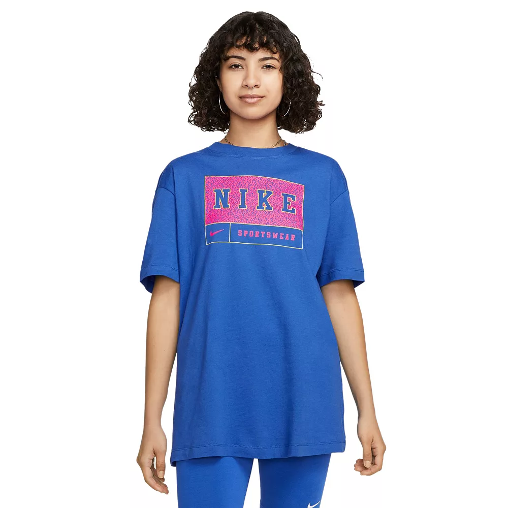 Women's Nike Sportswear Graphic Tee 4 Women's Nike Sportswear Graphic Tee - Image 2